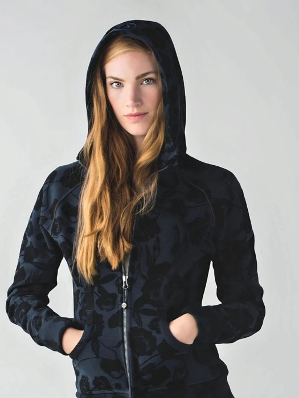 Lululemon Scuba Hoodie II
Flat Inky Floral Heathered Inkwell Deep Coal / Inkwell